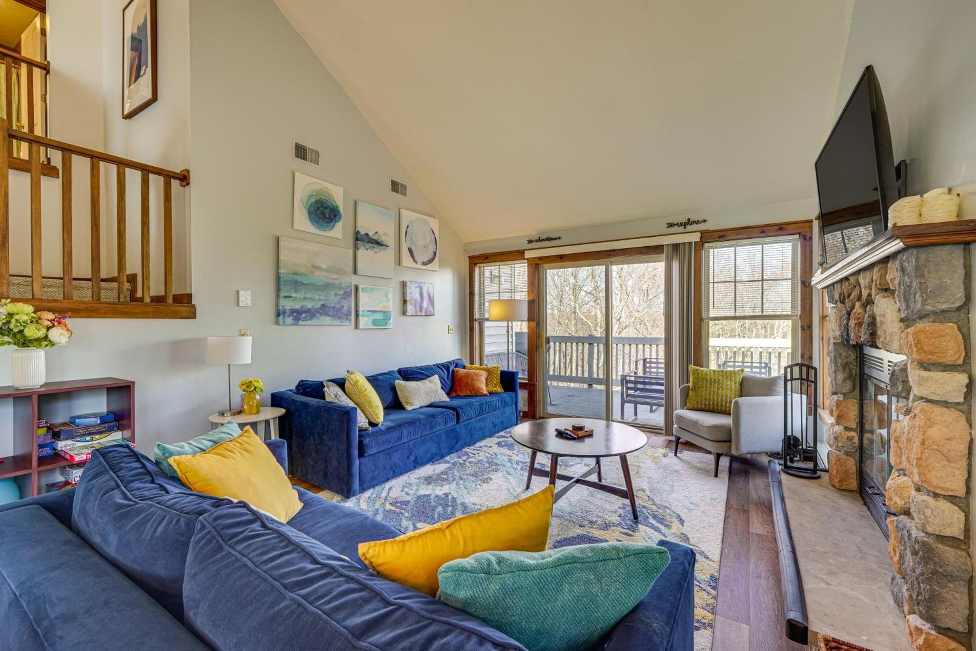 Modern Family Less Than 1 Mi To Camelback Resort! Holiday home Tannersville